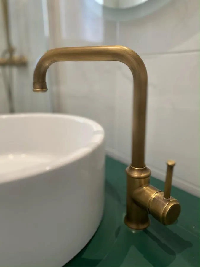 La Suite Dandy - Beau T2 -Terrasse, Parking gratuit, Climatisation Bagnères-de-Bigorre Appartement